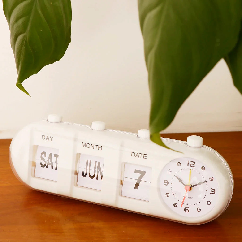 Retro Flip Calendar Clock