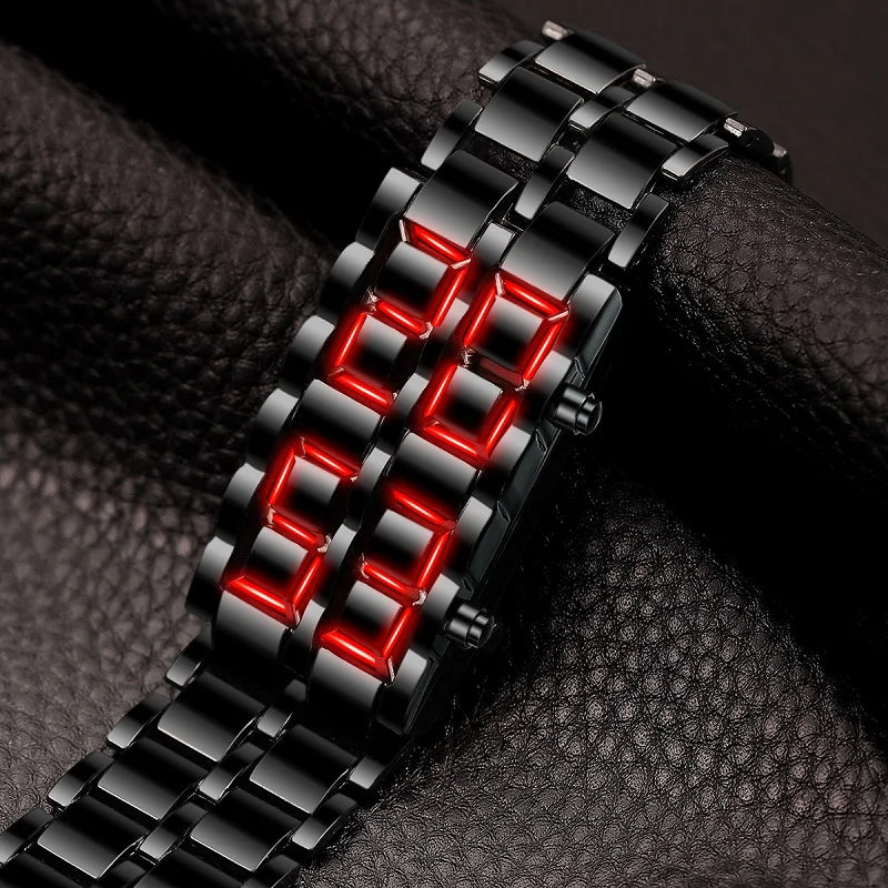 Adjustable 194 mm metal bracelet with 18 segments on wrist