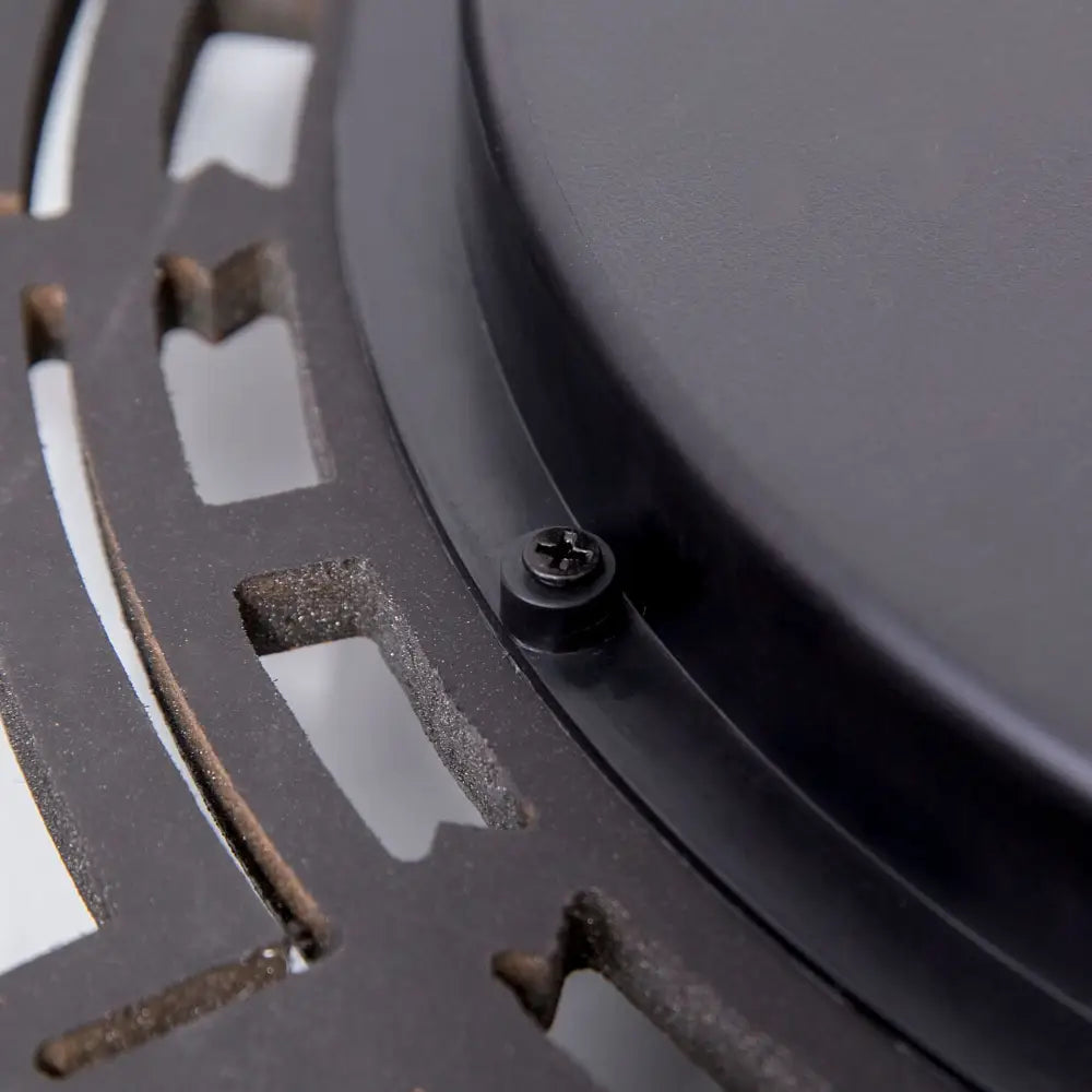 Battery-powered analog wall clock with abstract gear face in antique style
