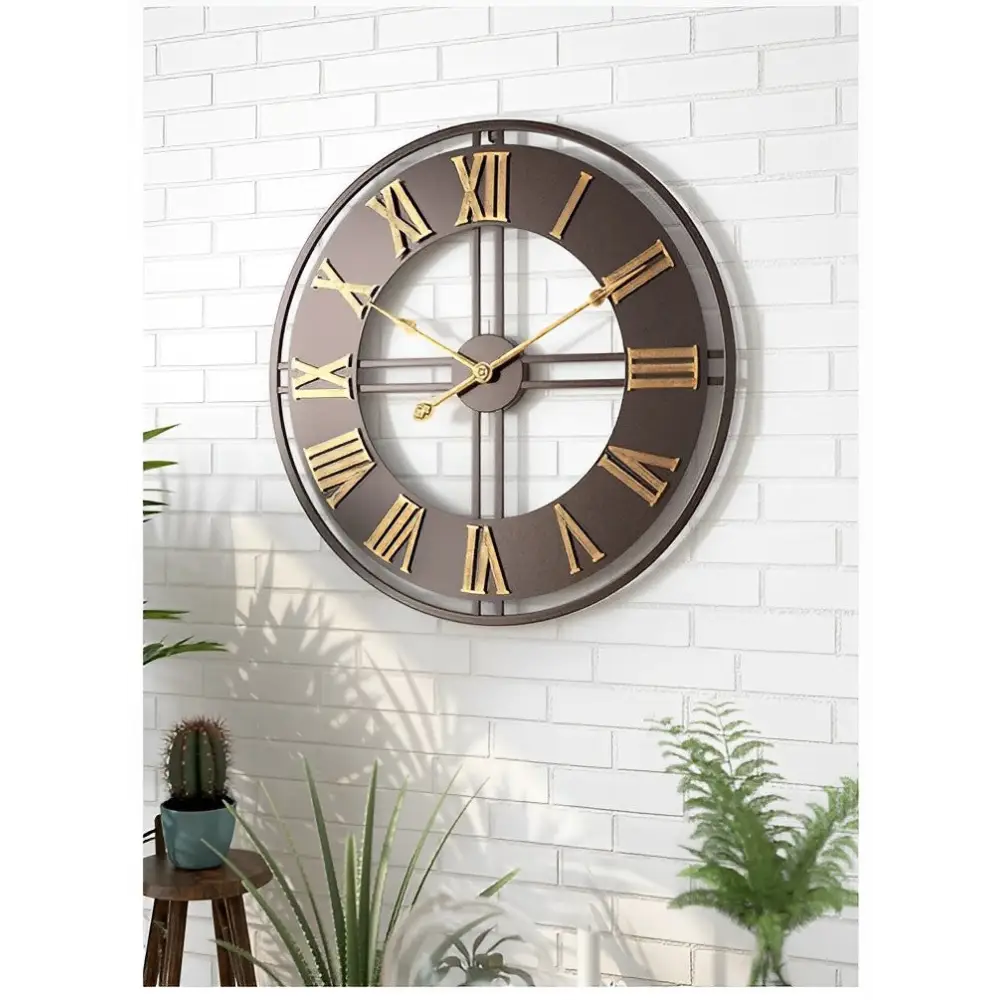 Side profile showing 15 mm thick metal plate construction of large wall clock