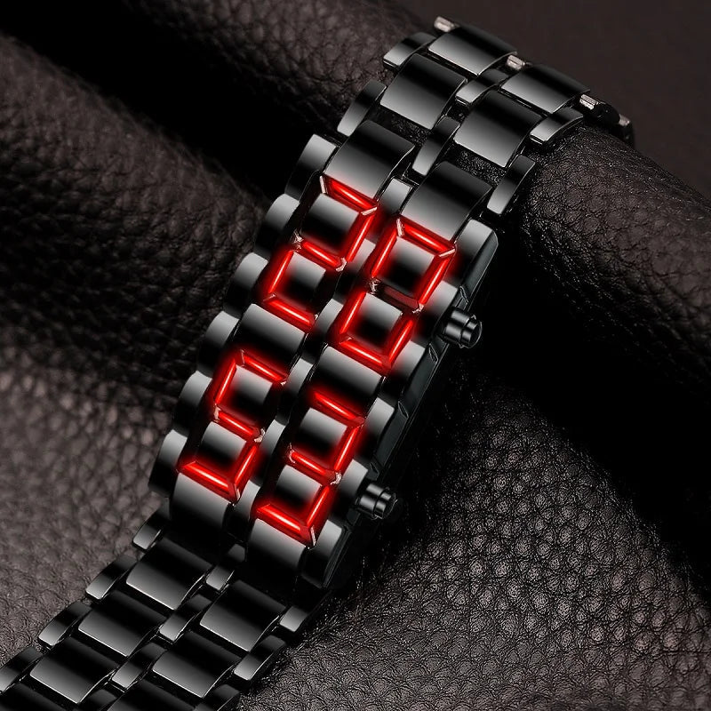 Adjustable 194 mm metal bracelet with 18 segments on wrist