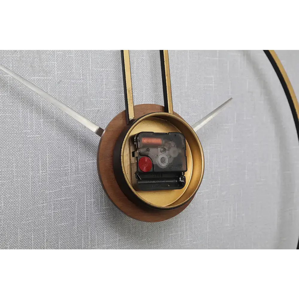Modern Minimalist Metal Wall Clock - wall clock